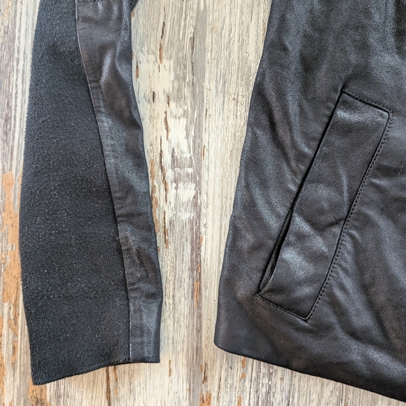 Danier Leather Zip Up Leather Hoodie Women's XS Black - Picture 3 of 10